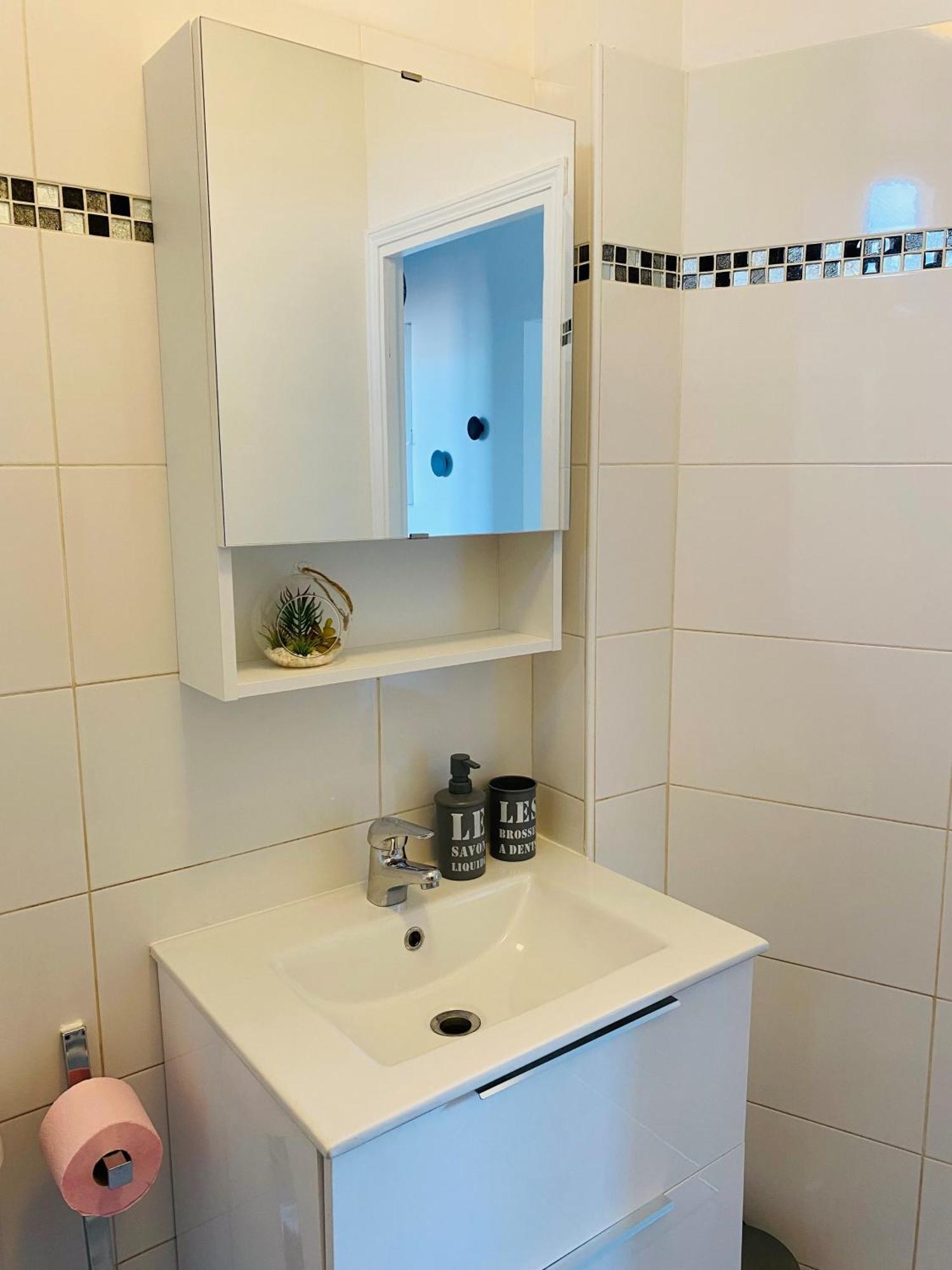 PROCHE Paris - GRAND APPART- 2 chambres - Wifi Groslay Extérieur photo